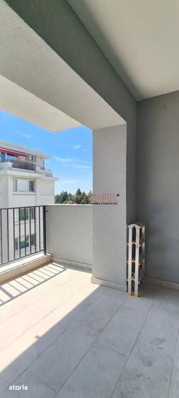 Apartament cu 3 camere în Olteniței