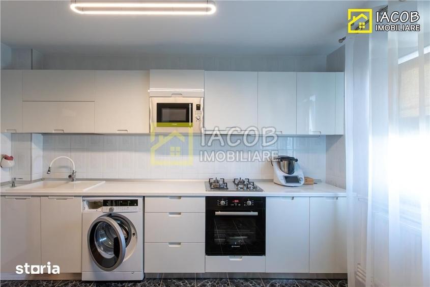 Apartament cu 3 camere decomandat în Bistrița Lac