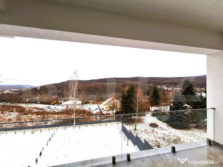 Casă cu 5 camere cu Teren 400 Mp în Central