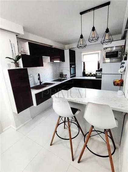 Apartament cu 3 camere decomandat, mobilat în Freidorf
