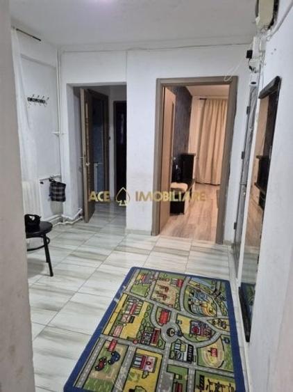 Apartament cu 4 camere decomandat, mobilat în Pantelimon