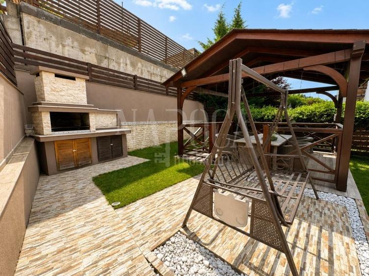 Duplex cu 4 camere cu Canalizare în Florești