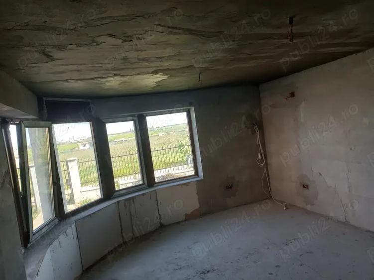 Casă cu 4 camere cu Teren 400 Mp în Ovidiu