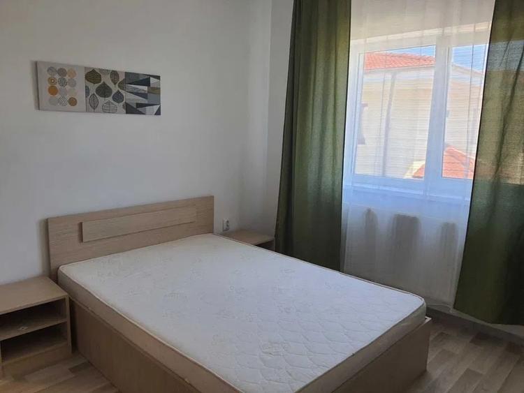 Apartament cu 2 camere decomandat, mobilat în Bună Ziua