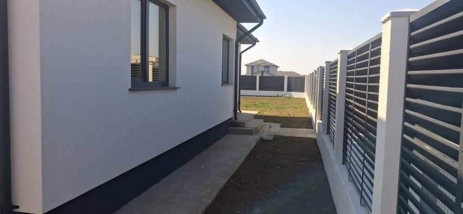 Casă cu 3 camere în Cumpăna