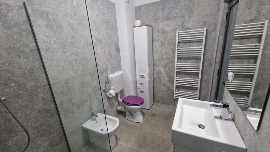 Apartament cu 2 camere decomandat, mobilat în Vest