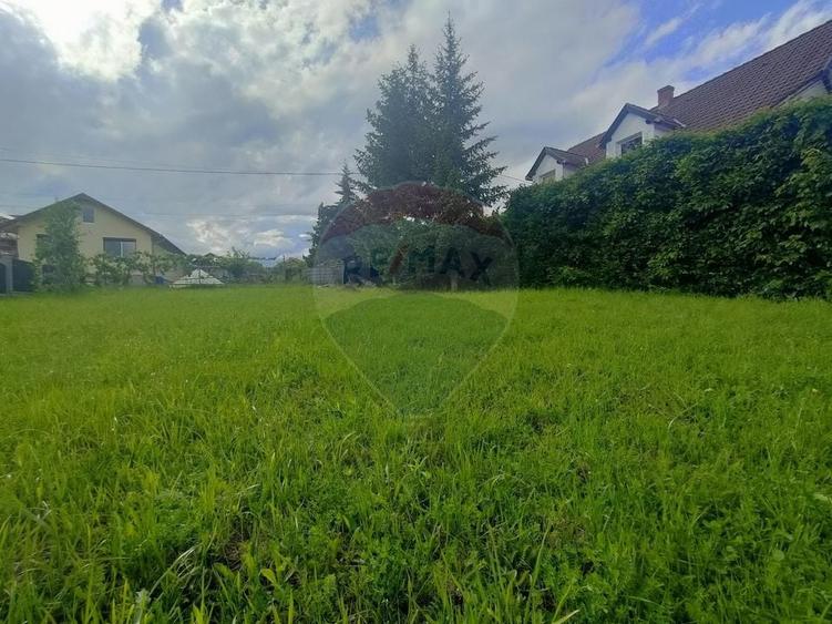 Teren Construcții intravilan de 613 mp, în Sadu