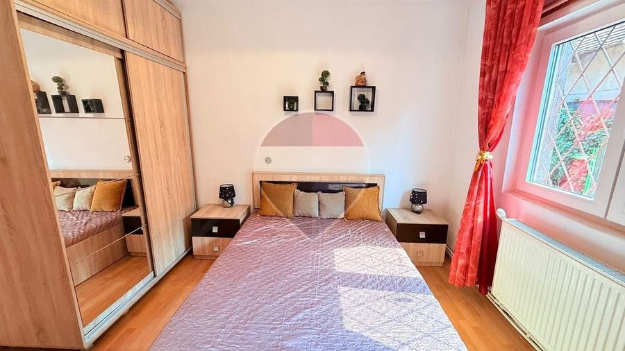 Casă individuală cu 4 camere cu Teren 428 Mp în Central