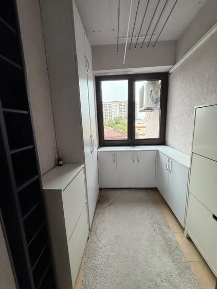 Apartament cu 3 camere decomandat, mobilat în Drumul Taberei
