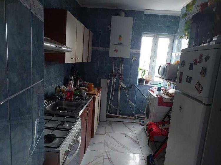 Apartament cu 3 camere decomandat în Gara de Nord