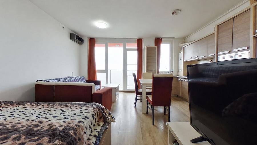 Garsonieră nedecomandată în Intim
