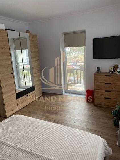 Duplex cu 3 camere cu Canalizare în Sânandrei