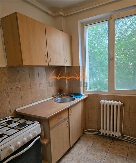 Apartament de inchiriat 2 camere,semidecomandat 46m², et.1/4, parcare - 9