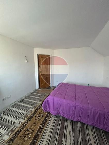 Duplex cu 4 camere cu Teren 500 Mp în Burdujeni