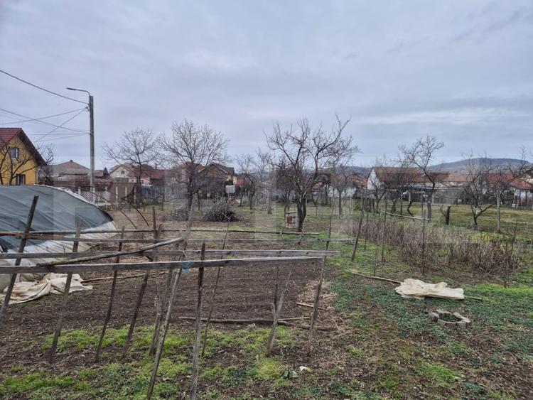 Casă individuală cu 2 camere cu Canalizare în Bărăbanț