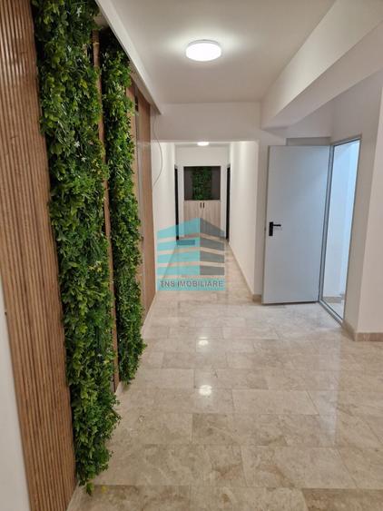 Apartament cu 4 camere în Titan