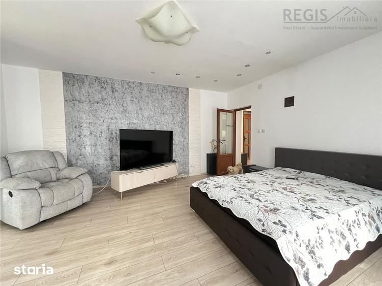 Apartament cu 3 camere decomandat în Dârste