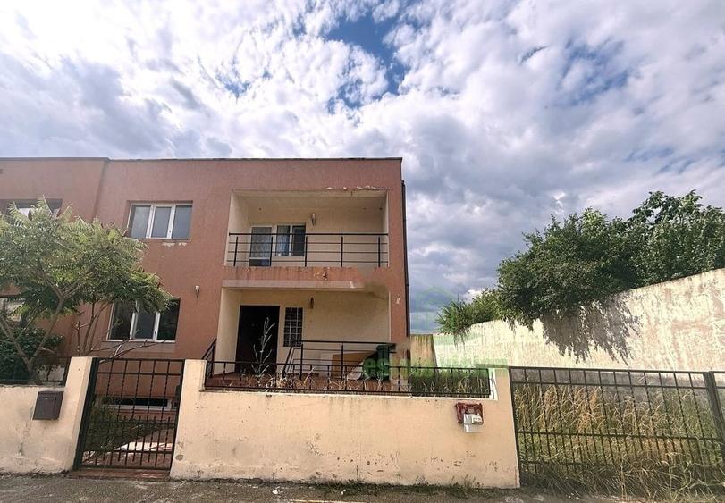 Vila D+P+1, 5 camere, 150 mp utili + demisol, teren 300 mp, aproape de Palatul M - 1