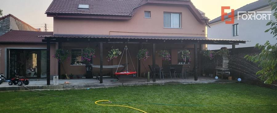 Casă individuală cu 6 camere cu Canalizare în Gai