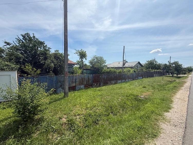 Casă cu Teren 4700 Mp în Central