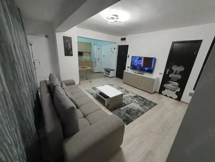 Apartament cu 2 camere semidecomandat, mobilat în Energia