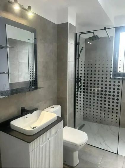 Apartament cu 3 camere decomandat în Girocului