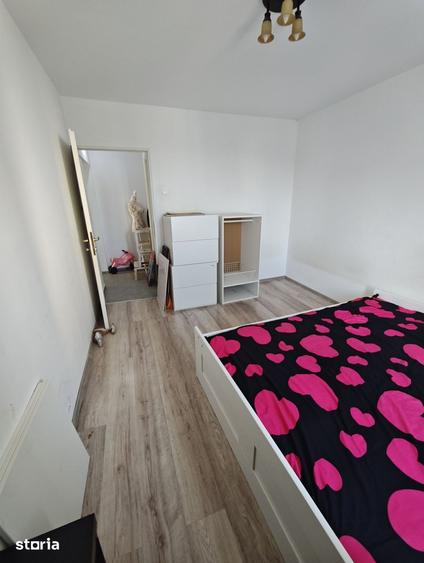 Apartament cu 3 camere în Colentina