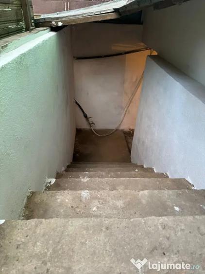 Casă cu 4 camere cu Teren 1105 Mp în Strejnicu