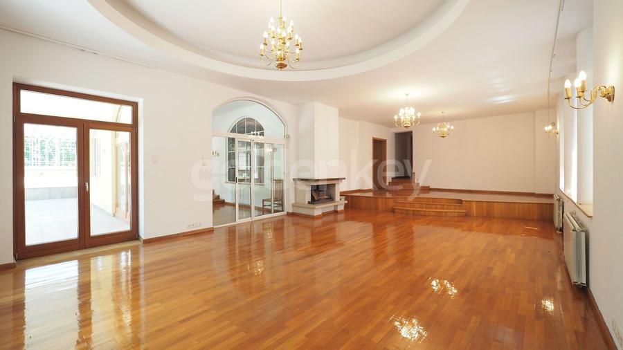 Casă individuală cu 12 camere cu Piscina în Pipera