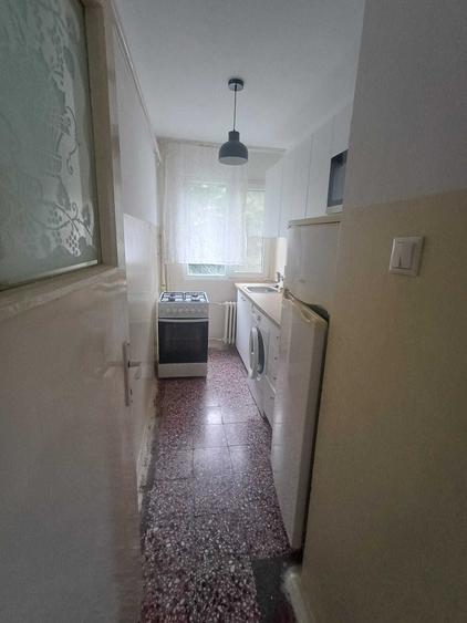 Dacia de vanzare apartament ieftin cu 2 camere etajul 1 - 1