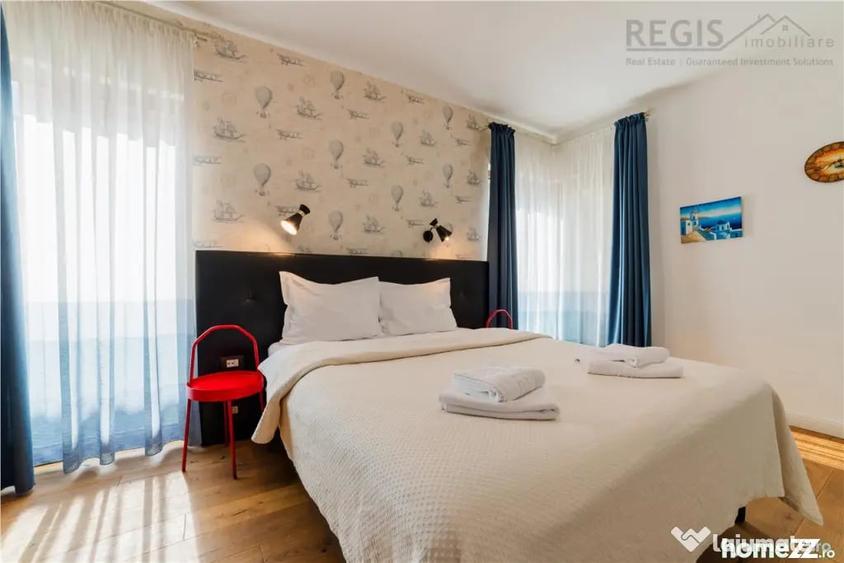 Casă cu 5 camere cu Teren 808 Mp în Noua