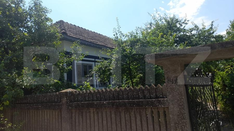 Casă individuală cu 2 camere cu Teren 1437 Mp în Exterior Est