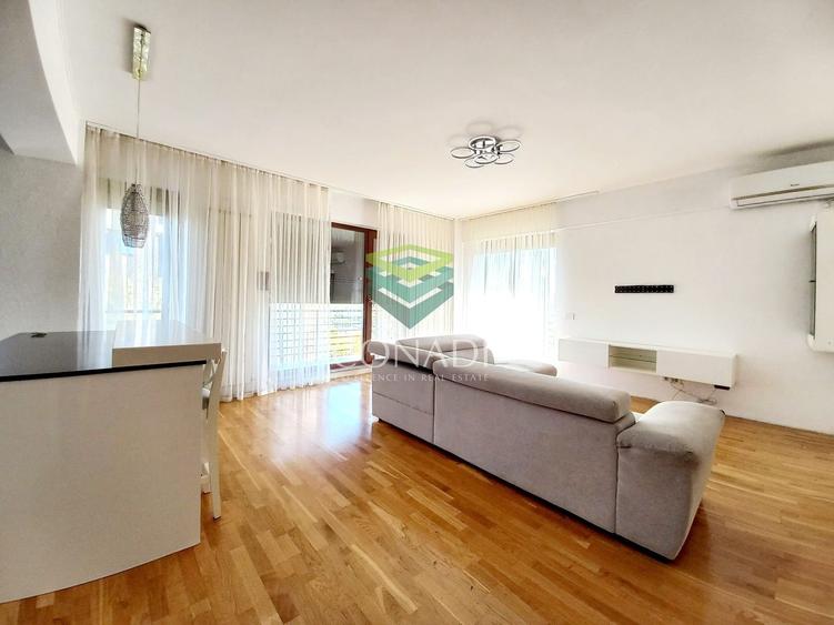 Apartament cu 3 camere semidecomandat, mobilat în Aviației
