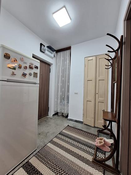 Apartament cu 2 camere decomandat în Delfinariu