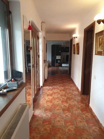Casă cu 3 camere în Adunații-Copăceni