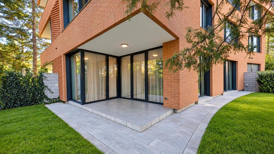 Apartament cu 3 camere în Iancu Nicolae