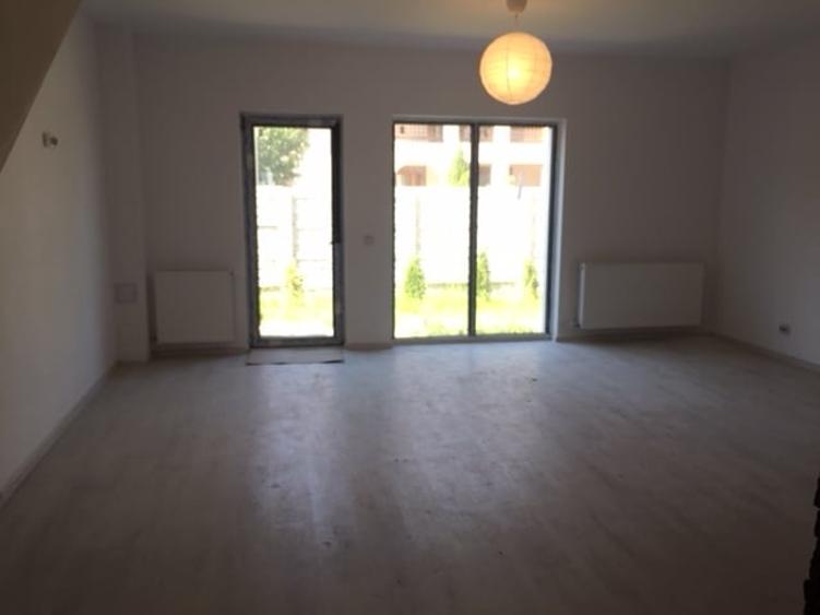 Duplex cu 5 camere cu Canalizare în Bragadiru