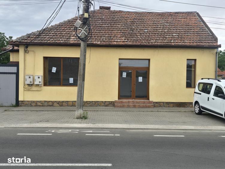 Spațiu comercial, de 90 mp, în Alfa