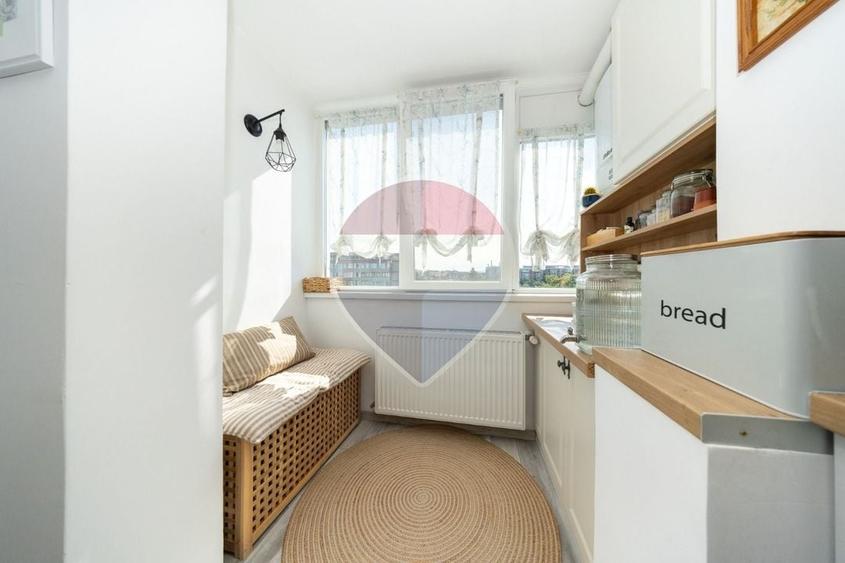 Apartament cu 3 camere semidecomandat în Gării