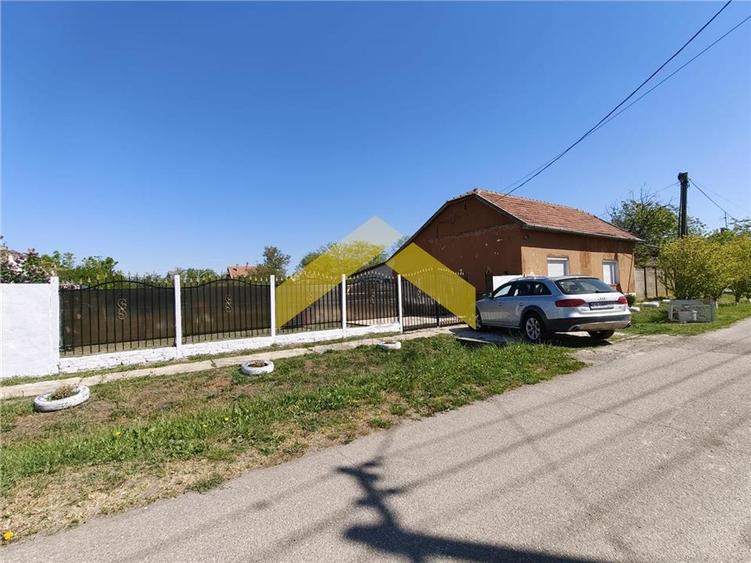 Casă individuală cu 4 camere cu Canalizare în Exterior Nord