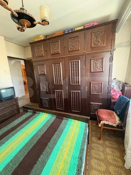 Apartament cu 4 camere decomandat, mobilat în Prundu