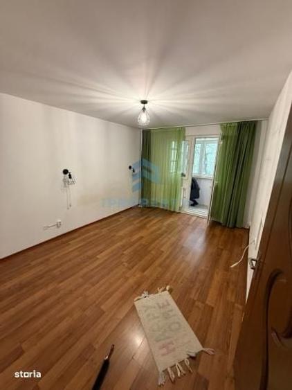 Apartament 2 Camere in Zona Lujerului complet Renovat cu centrala Prop - 2