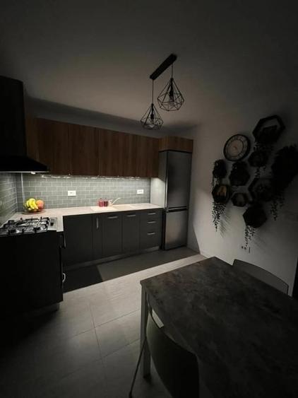 Apartament cu 3 camere decomandat în Popas Păcurari