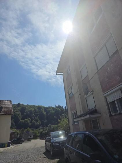 Apartament cu 3 camere decomandat în Suciu de Sus
