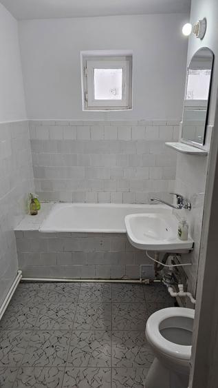 Apartament cu 2 camere decomandat în Radu Negru