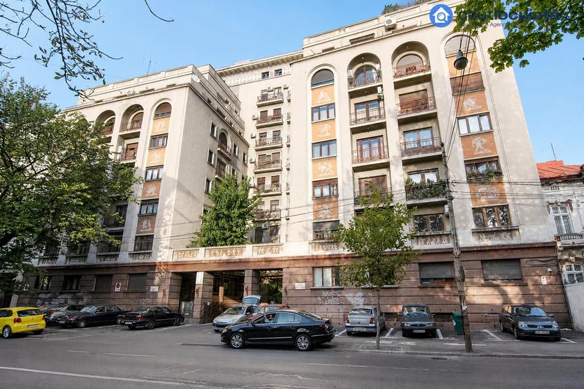 Apartament cu 3 camere în P-ța Romană