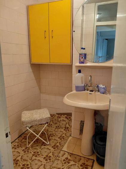Apartament cu 3 camere decomandat în Complex Studențesc