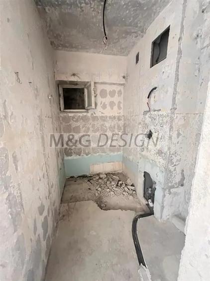 Apartament cu 4 camere decomandat în Dorobanților