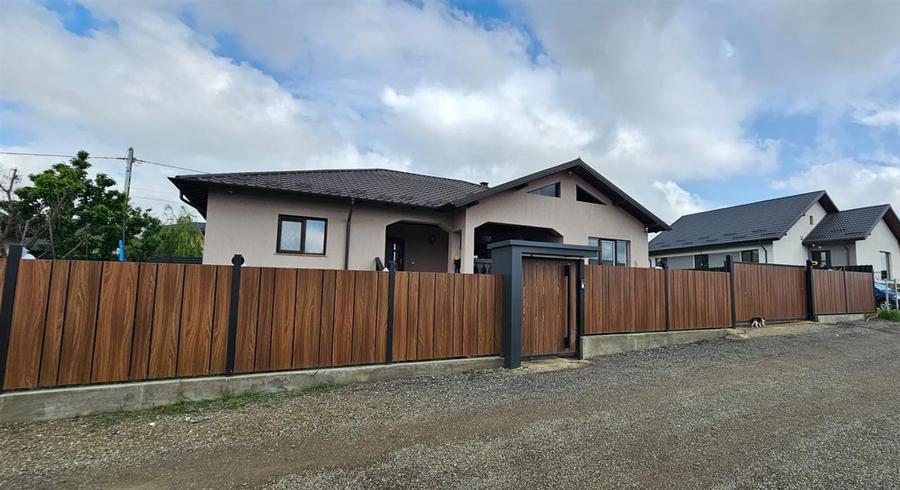 Casă individuală cu 5 camere cu Teren 623 Mp în Valea Adâncă