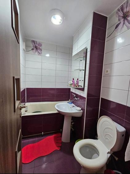 Apartament cu 2 camere decomandat în Exterior Vest